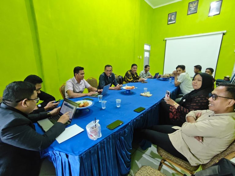 Rapat Evaluasi dan Persiapan Semester Baru